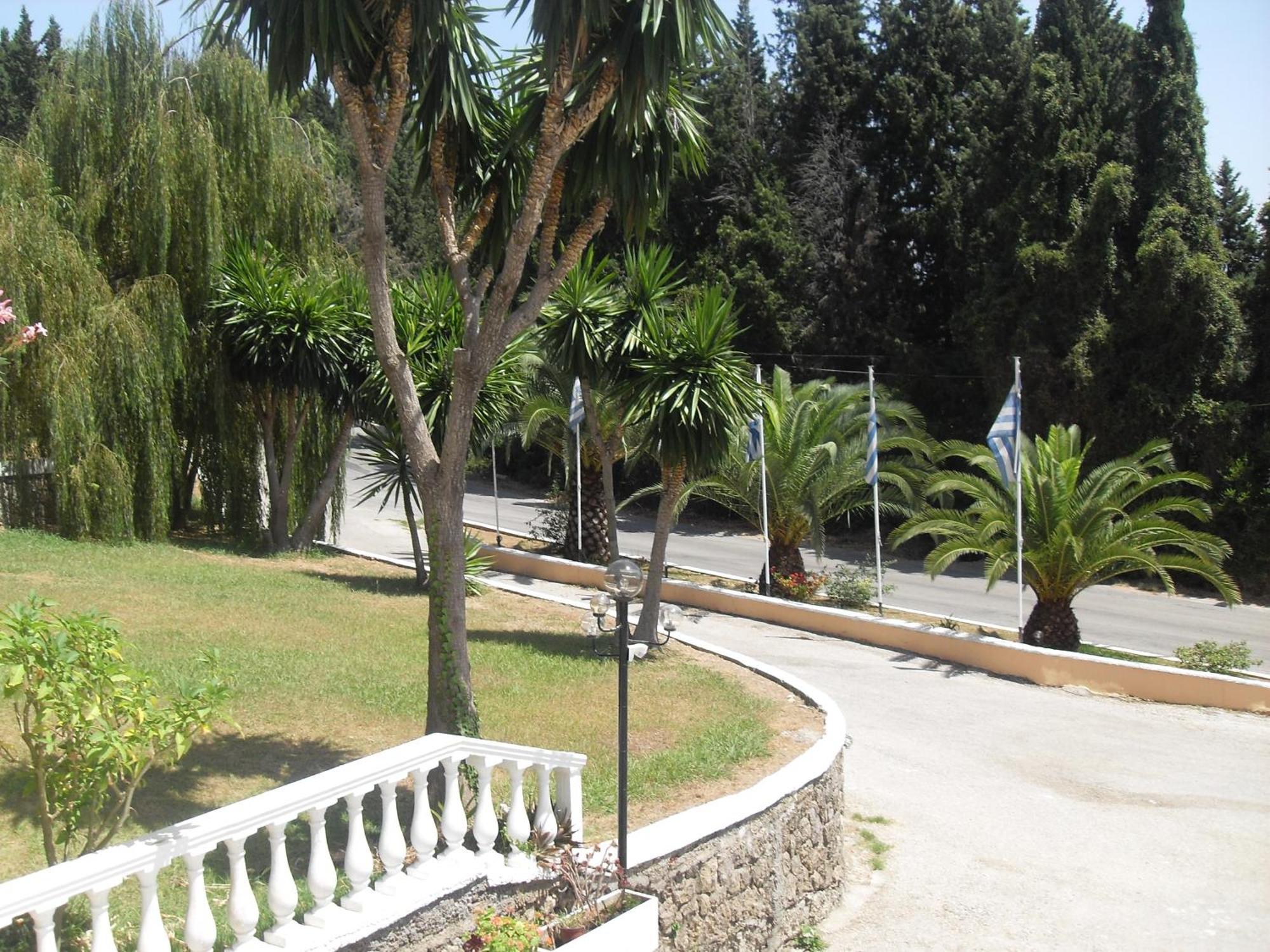 Benitses Bay View Hotel Gastouri  Bagian luar foto