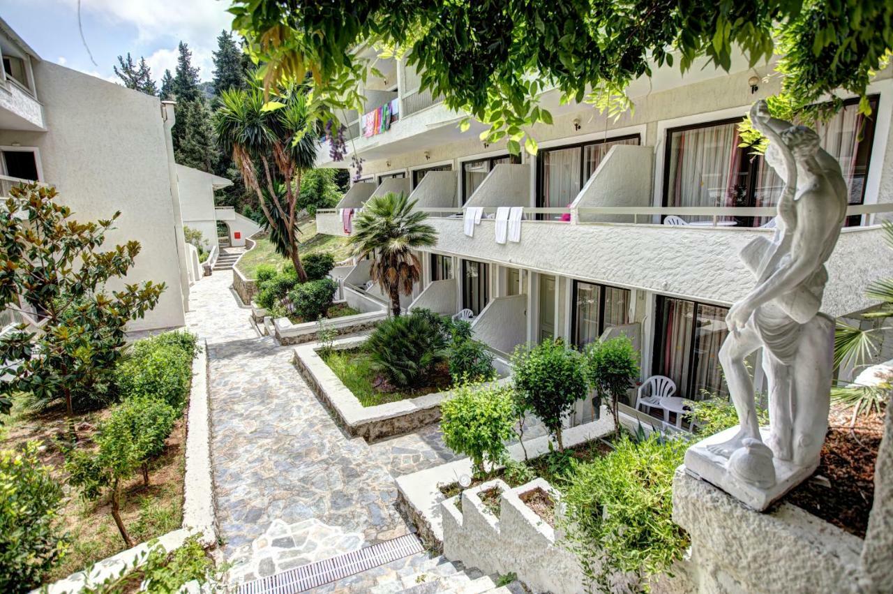 Benitses Bay View Hotel Gastouri  Bagian luar foto